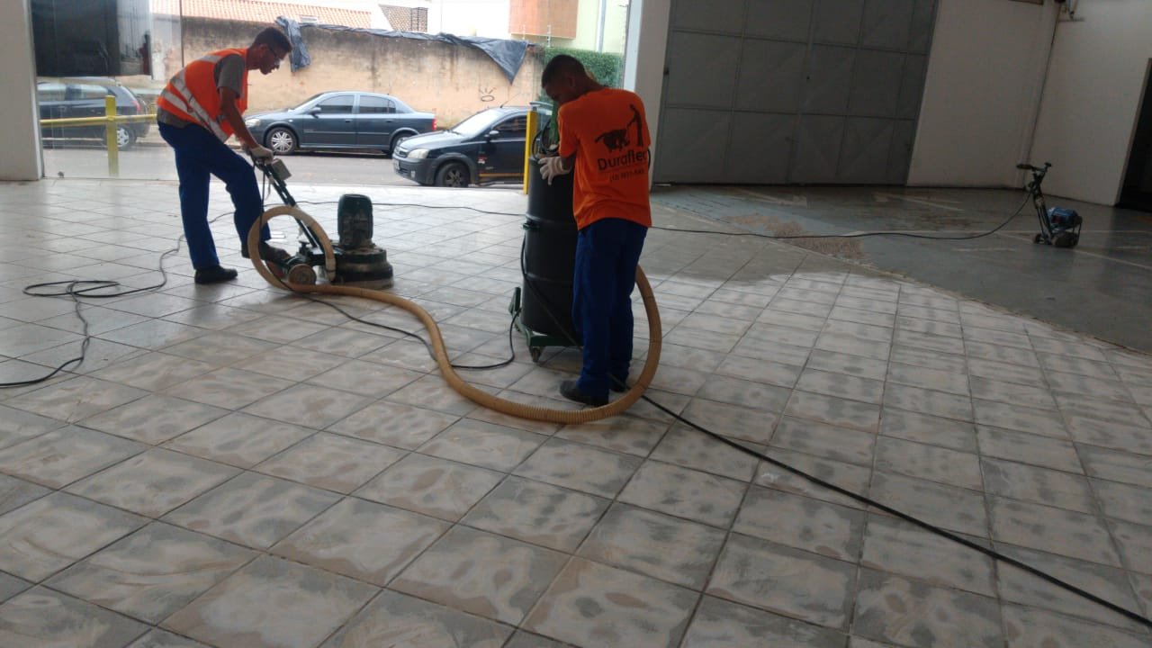 piso epóxi