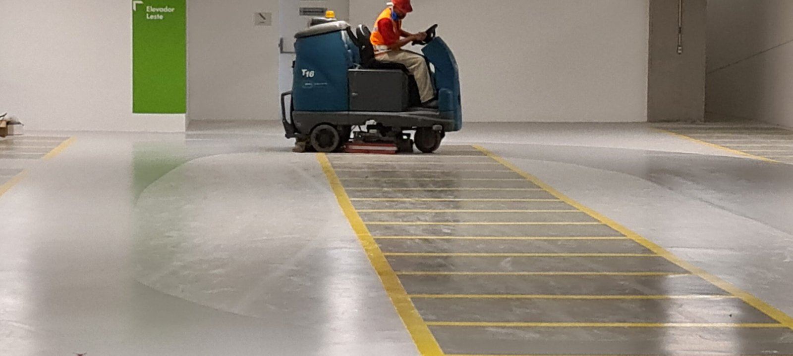 piso epóxi